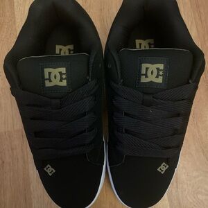 DC Court Graffik Black and Camo